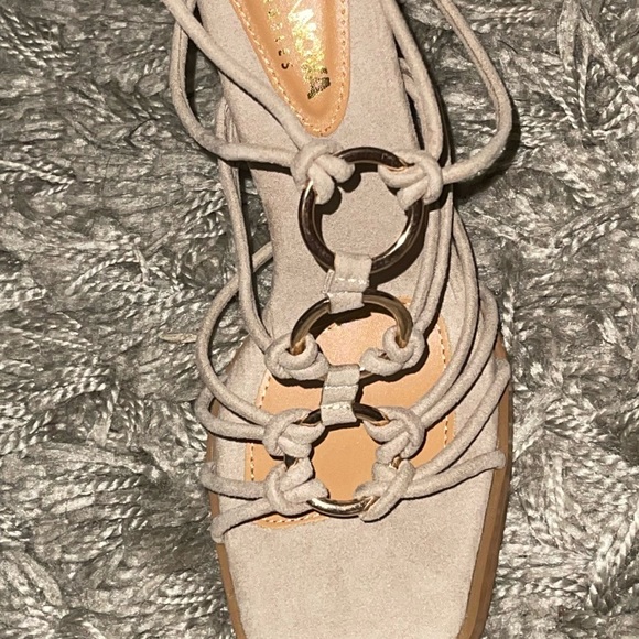 Sandals - Picture 6 of 6
